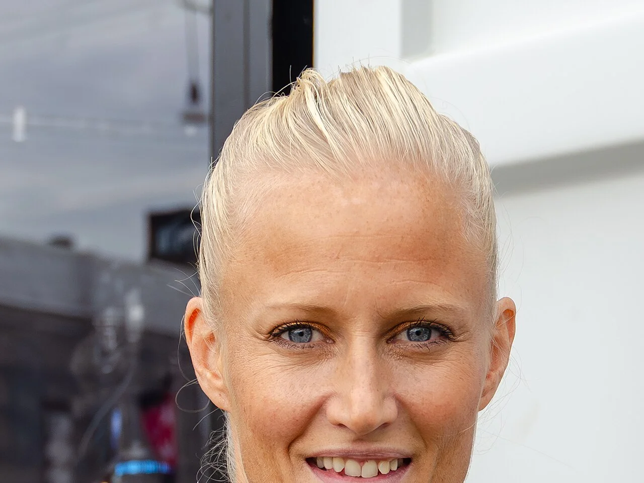 Carolina Klüft, svensk sjukampsstjärna med OS-guld, fotograferad 2025